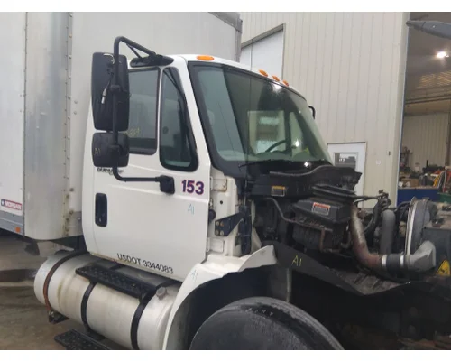 INTERNATIONAL 4300 CAB