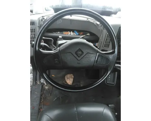 INTERNATIONAL 4300 CAB