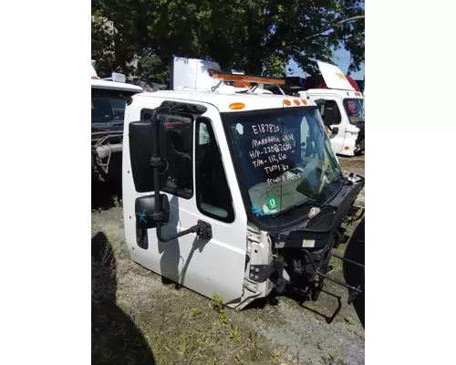 INTERNATIONAL 4300 CAB
