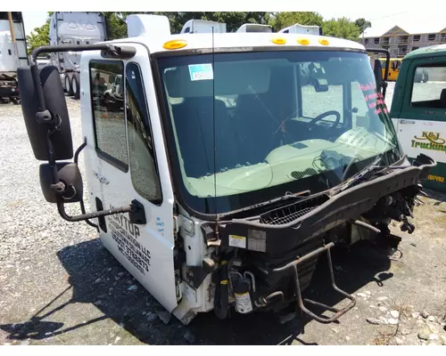 INTERNATIONAL 4300 CAB