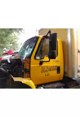 INTERNATIONAL 4300 CAB