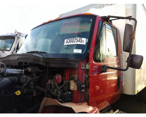 INTERNATIONAL 4300 CAB