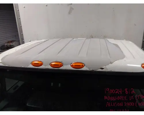 INTERNATIONAL 4300 CAB