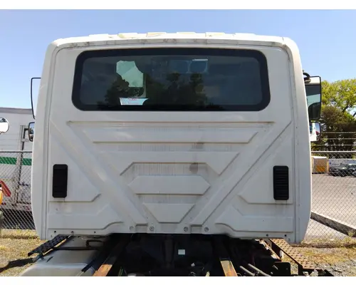 INTERNATIONAL 4300 CAB