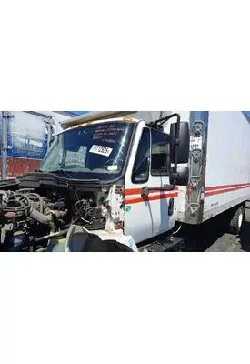 INTERNATIONAL 4300 CAB