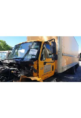 INTERNATIONAL 4300 CAB