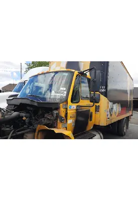 INTERNATIONAL 4300 CAB