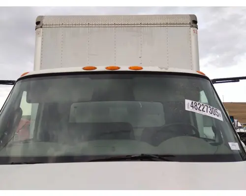 INTERNATIONAL 4300 CAB