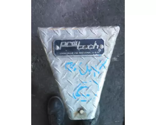INTERNATIONAL 4300 CHAIN HANGER