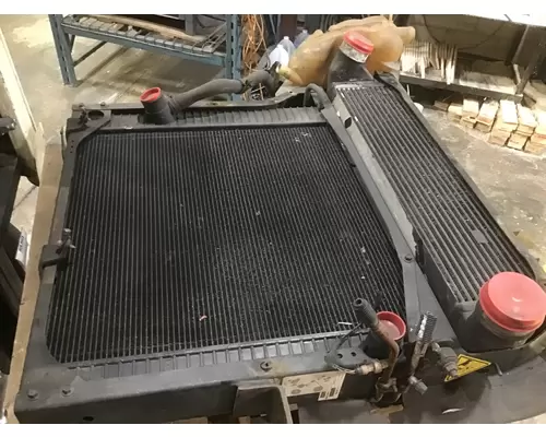 INTERNATIONAL 4300 COOLING ASSEMBLY (RAD, COND, ATAAC)