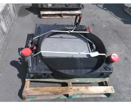 INTERNATIONAL 4300 COOLING ASSEMBLY (RAD, COND, ATAAC)