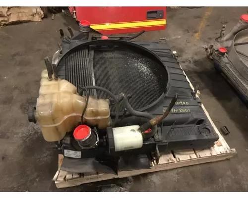 INTERNATIONAL 4300 COOLING ASSEMBLY (RAD, COND, ATAAC)