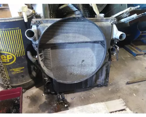 INTERNATIONAL 4300 COOLING ASSEMBLY (RAD, COND, ATAAC)