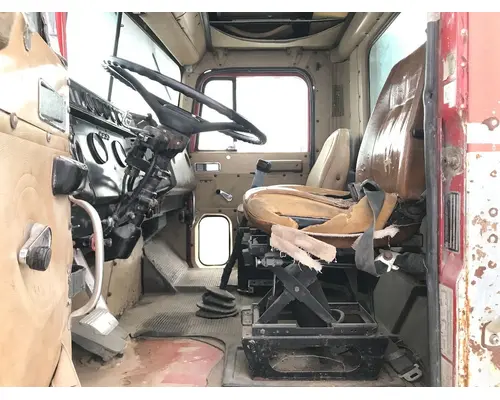 INTERNATIONAL 4300 Cab Assembly