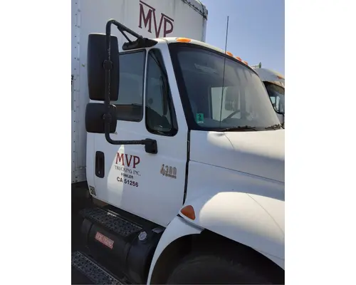 INTERNATIONAL 4300 Cab Assembly