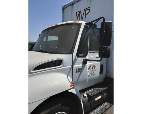 INTERNATIONAL 4300 Cab Assembly