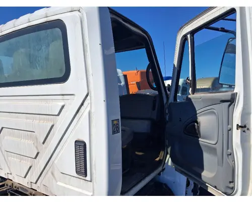 INTERNATIONAL 4300 Cab Assembly