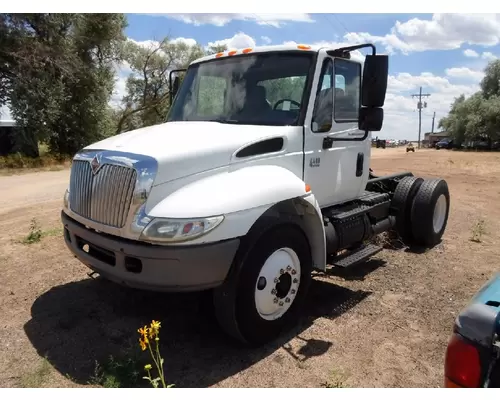 INTERNATIONAL 4300 Cab Clip