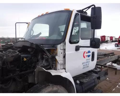 INTERNATIONAL 4300 Cab Clip