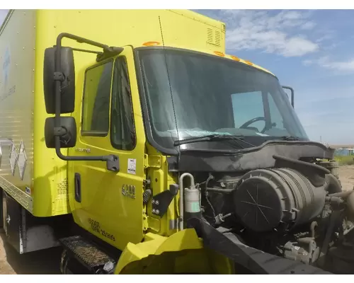 INTERNATIONAL 4300 Cab Clip