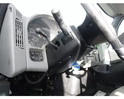 INTERNATIONAL 4300 Cab Clip