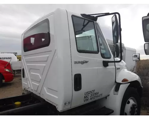 INTERNATIONAL 4300 Cab Clip