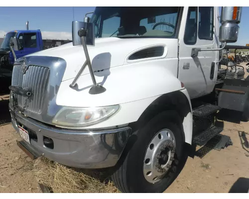 INTERNATIONAL 4300 Cab Clip