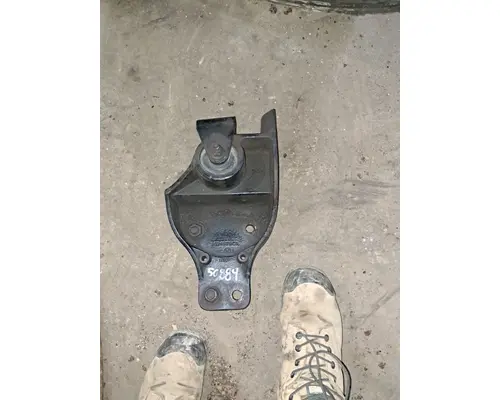 INTERNATIONAL 4300 Cab Mount