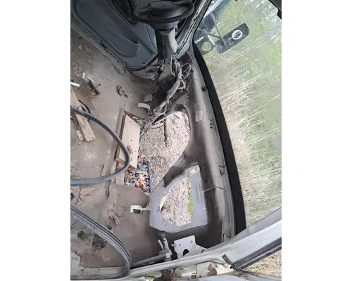 INTERNATIONAL 4300 Cab Mount