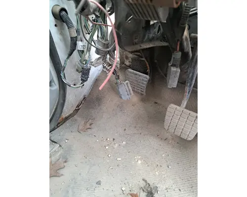 INTERNATIONAL 4300 Cab Mount