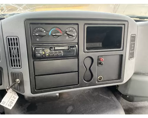 INTERNATIONAL 4300 Cab