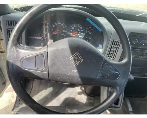 INTERNATIONAL 4300 Cab