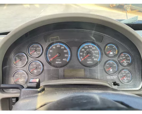 INTERNATIONAL 4300 Cab