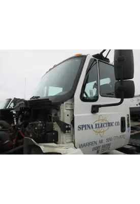 INTERNATIONAL 4300 Cab