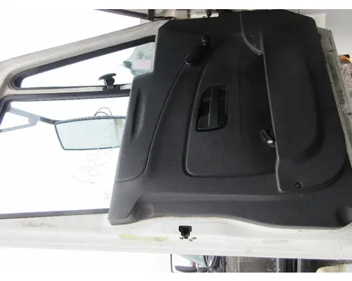 INTERNATIONAL 4300 Cab