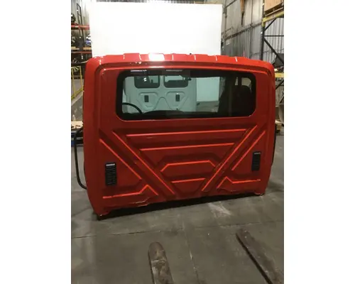 INTERNATIONAL 4300 Cab