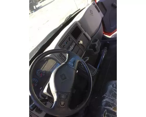 INTERNATIONAL 4300 Cab