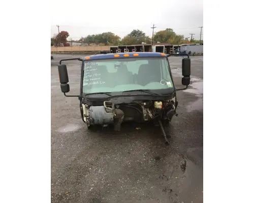 INTERNATIONAL 4300 Cab