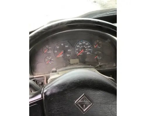 INTERNATIONAL 4300 Cab