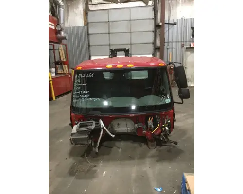 INTERNATIONAL 4300 Cab