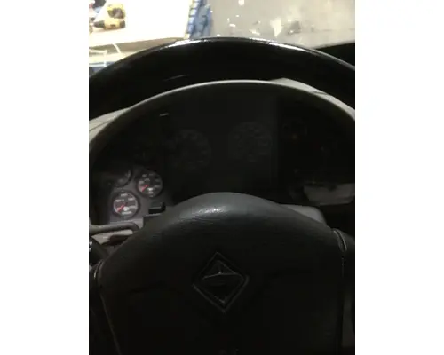 INTERNATIONAL 4300 Cab