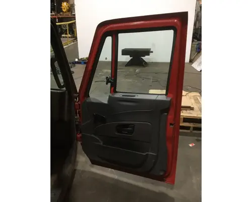 INTERNATIONAL 4300 Cab