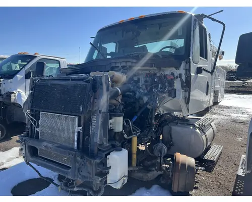 INTERNATIONAL 4300 Cab