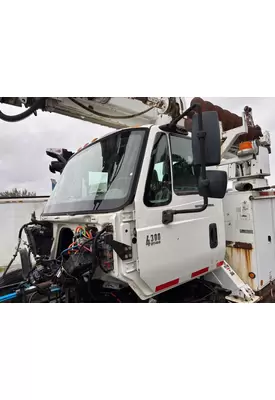 INTERNATIONAL 4300 Cab