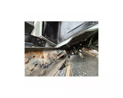 INTERNATIONAL 4300 Cab