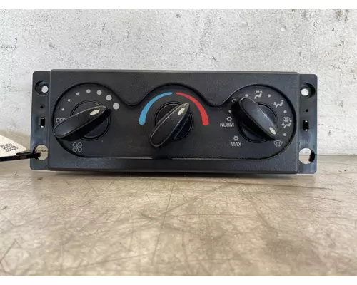 INTERNATIONAL 4300 Climate Control