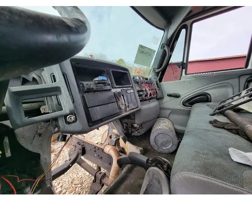 INTERNATIONAL 4300 Complete Vehicle