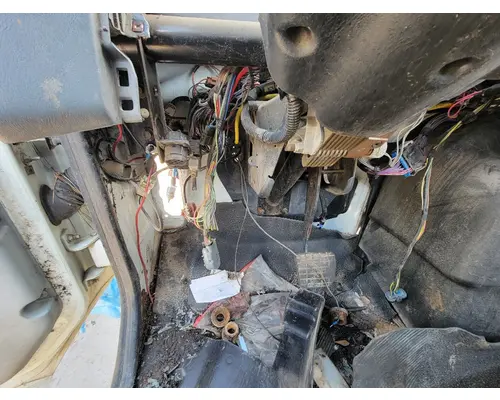 INTERNATIONAL 4300 Complete Vehicle