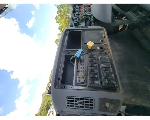 INTERNATIONAL 4300 Complete Vehicle