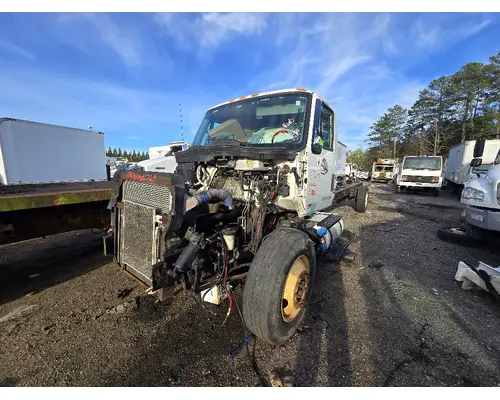 INTERNATIONAL 4300 Complete Vehicle